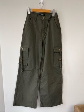 (S) American Bazi Olive Green Wide-Leg Cargo Pants
